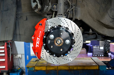 Quatre piston TEI Racing Big Brake Kit pour la roue de Toyota RAV4 Front Wheel 18inch